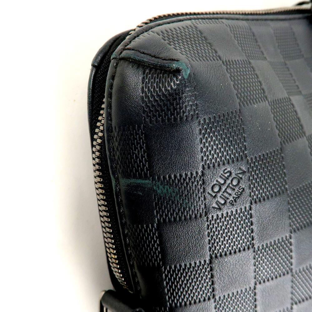 Louis Vuitton Black Crossbody Bag - Picture 14 of 16